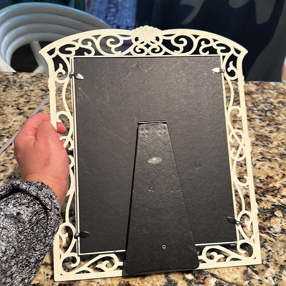 Vintage metal picture frame - Picture 7 of 10